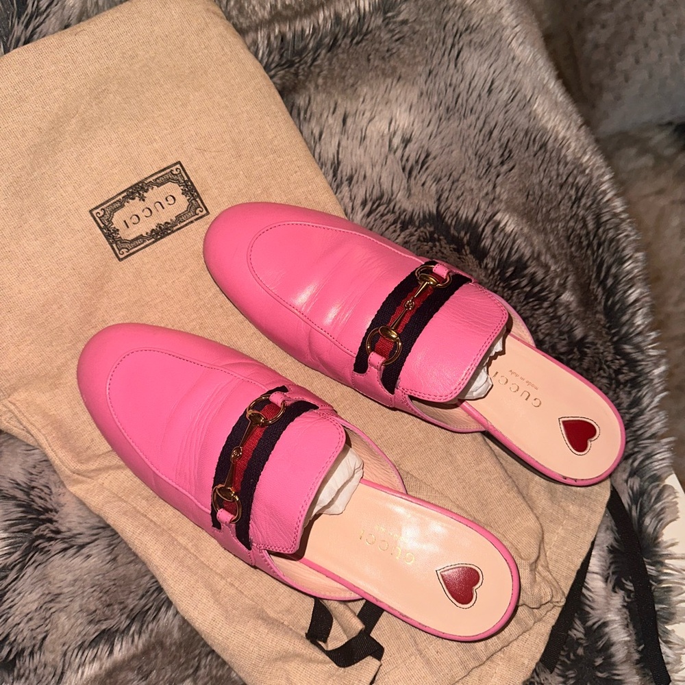 Lightly worn Gucci mules